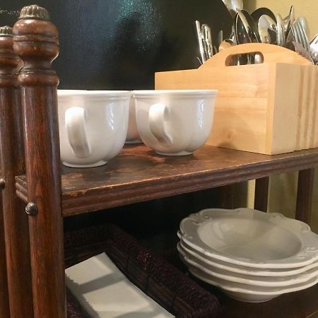 Phoenix Nest Guest Houses - Sunday House Llano Extérieur photo