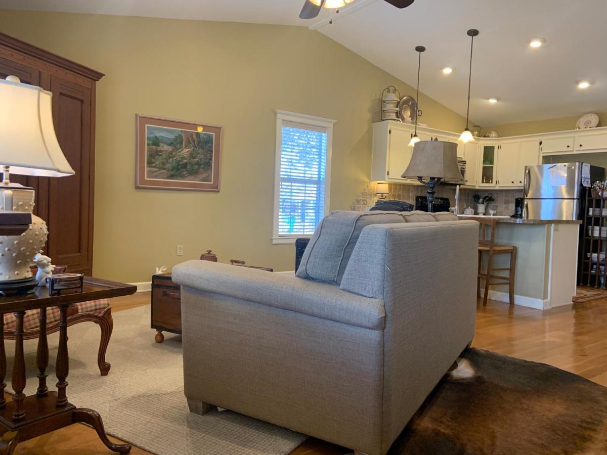 Phoenix Nest Guest Houses - Sunday House Llano Extérieur photo